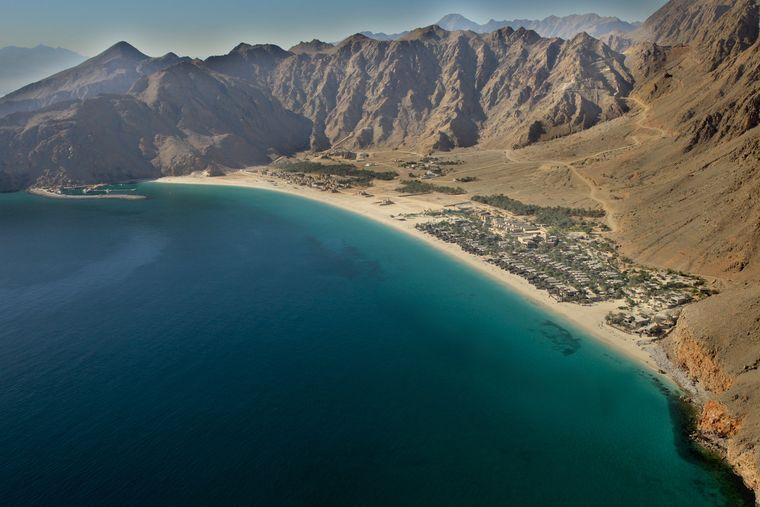 Aerial View - Oman - Strand