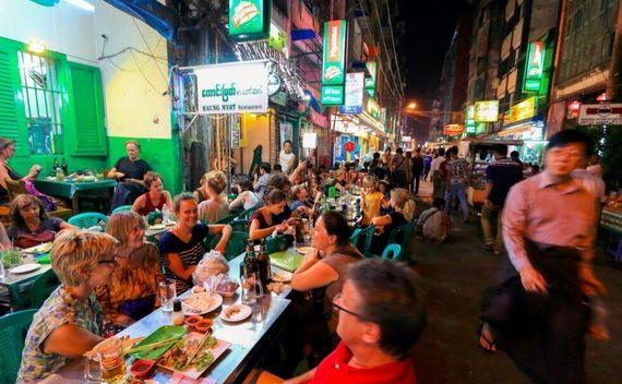 Myanmar Fakepath 19th Street Azië Nightlife