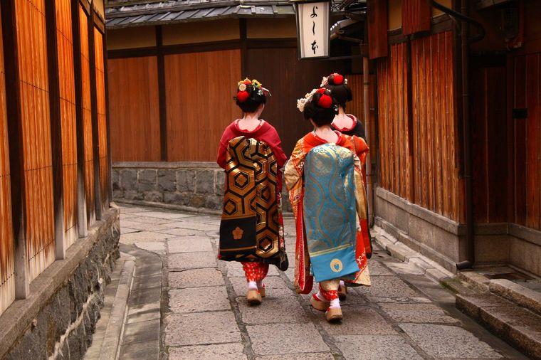 Geishas - oude straat - Japan - Kyoto