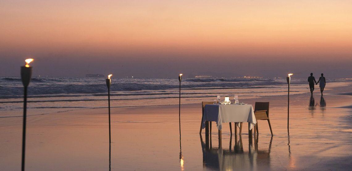 Anantara Al Baleed Resort & Spa - Oman - Diner op het Strand