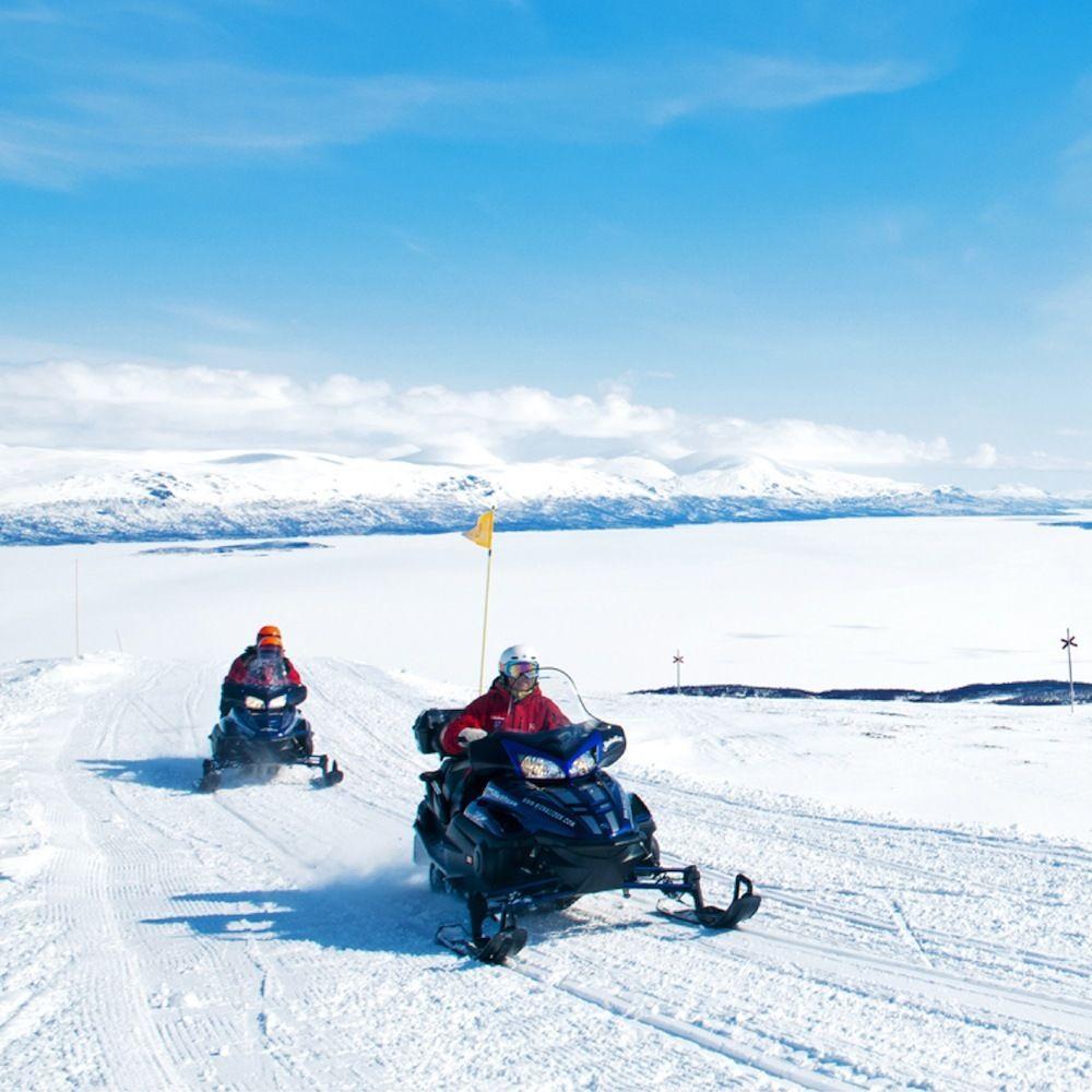 Snowmobiling - Sneeuw - Sneeuwscooter - Lapland