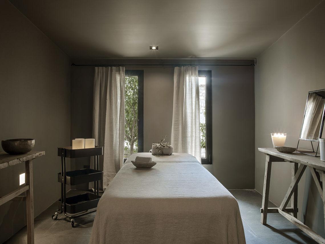 Finca Serena Mallorca spa treatment room